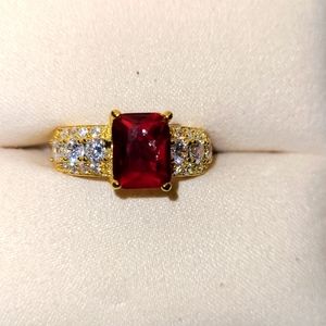 Emerald Cut Ring Faux Red Ruby or Garnet Gem CZ chips in Gold-tone Setting Sz 6
